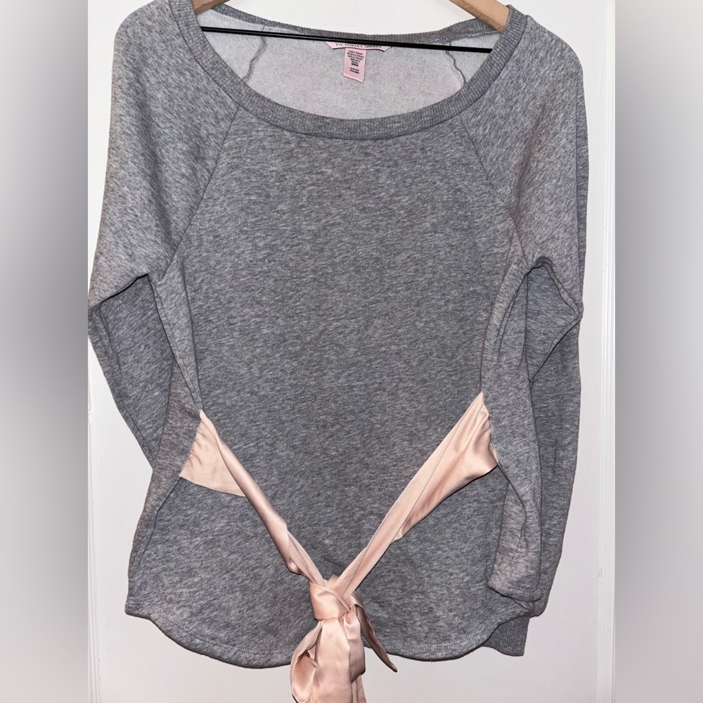 Victoria's Secret Round Neck Long Sleeve Ribbon Sweater - Picture 5 of 8